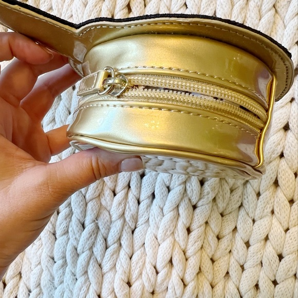 🔥SOLD🔥Disney beauty and the beast wristlet - Picture 3 of 7